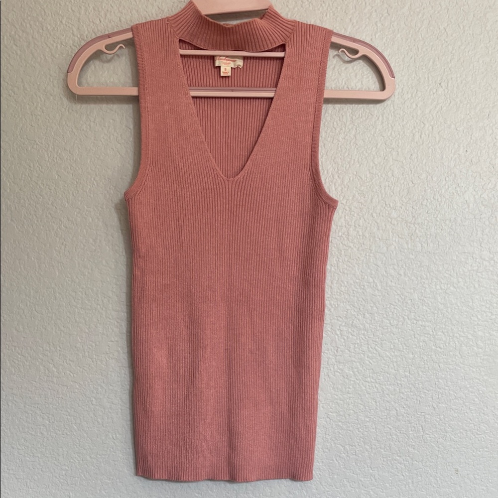 Ambiance Dusty Rose Knit Top V neck cut out with turtle 1/2 collar sleeveless